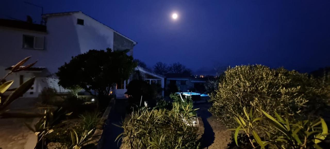Villa Rossi Brzac Esterno foto